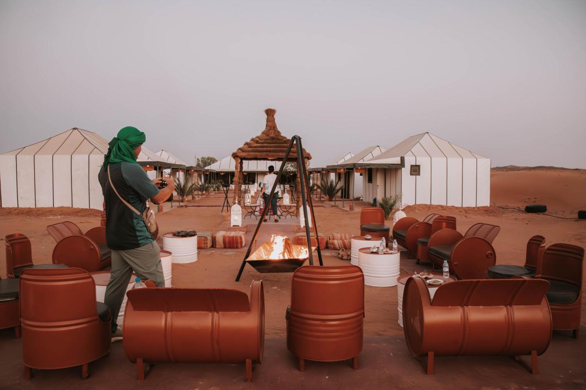 Merzouga Moonlight Desert Camp ภายนอก รูปภาพ