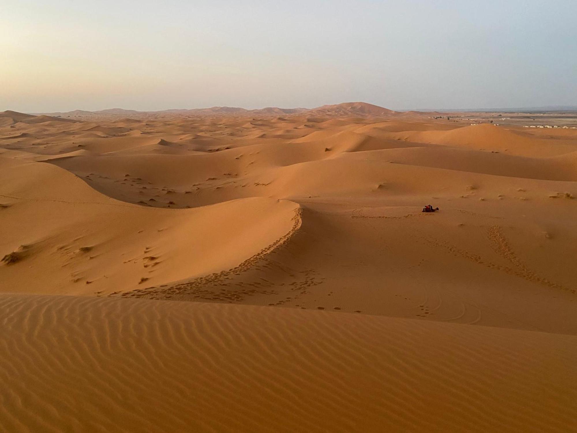 Merzouga Moonlight Desert Camp ภายนอก รูปภาพ