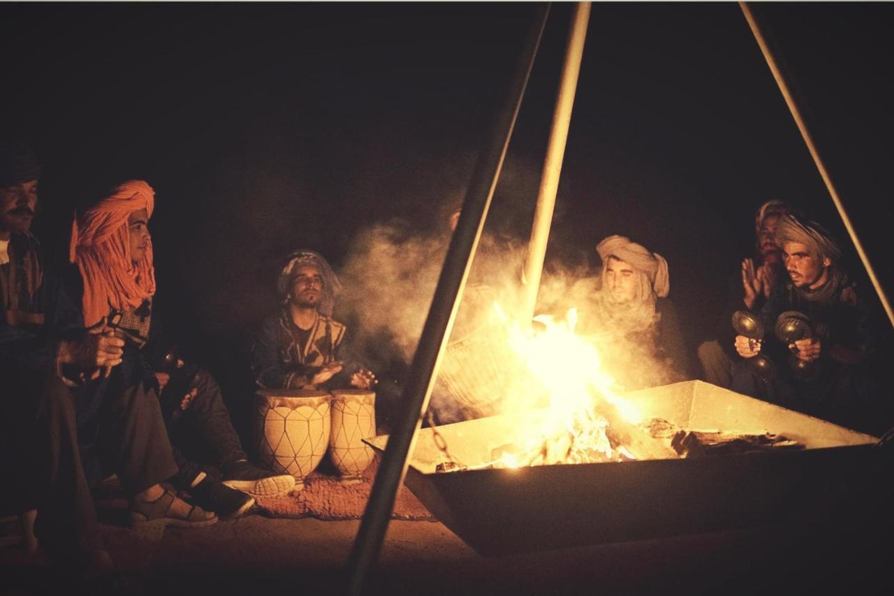 Merzouga Moonlight Desert Camp ภายนอก รูปภาพ